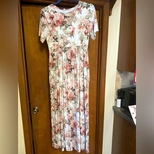 Pinkblush maternity maxi dress size 2XL